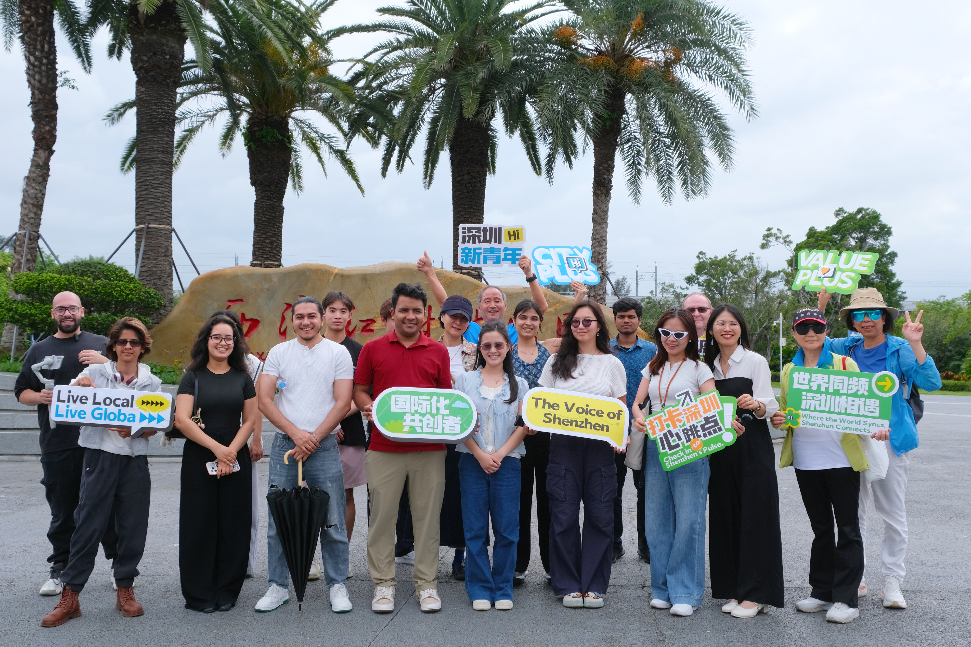 100 expats trek