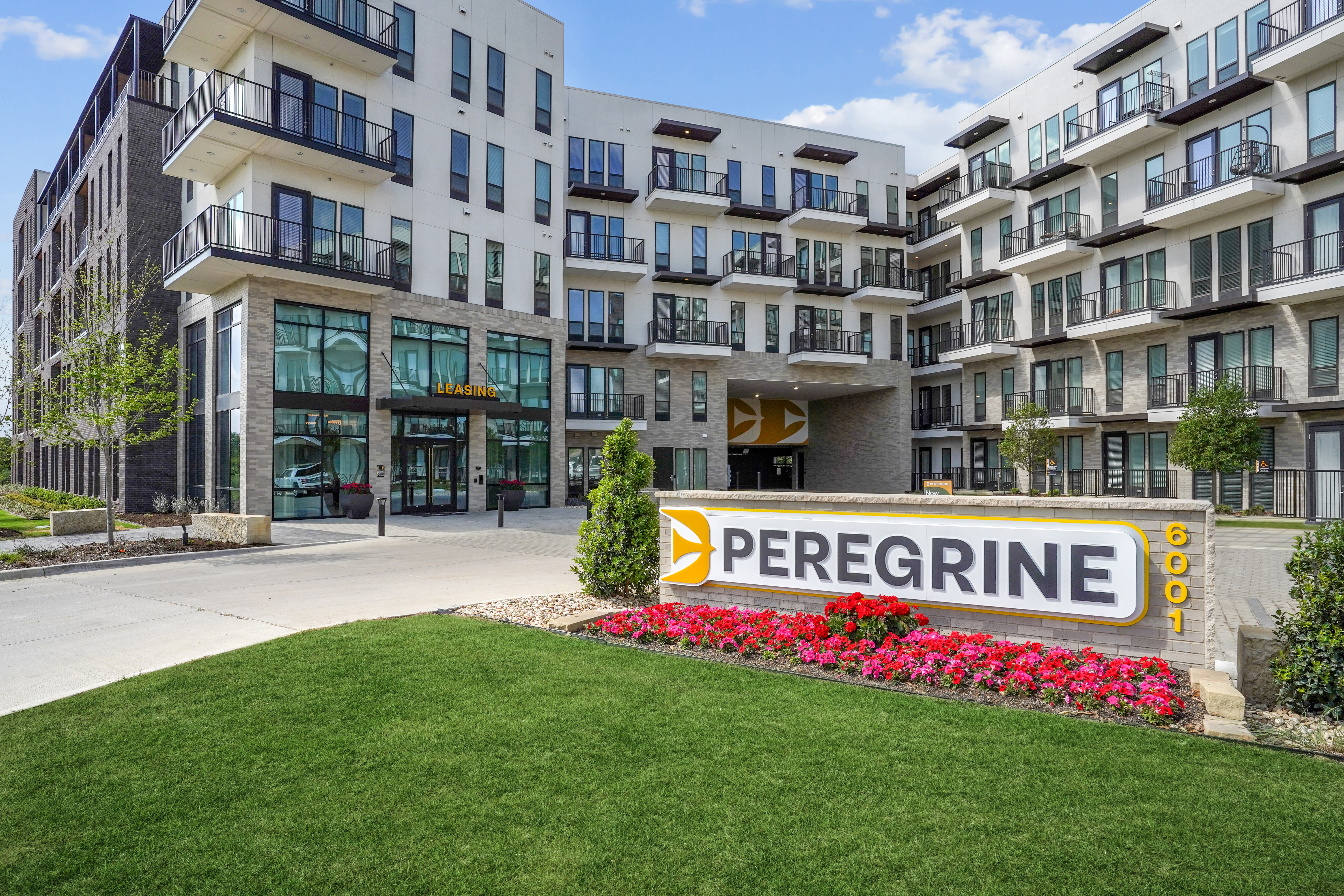 Peregrine by Toll Brothers Apartment Living 