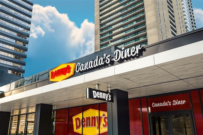 Denny’s Yonge Sheppard Exterior