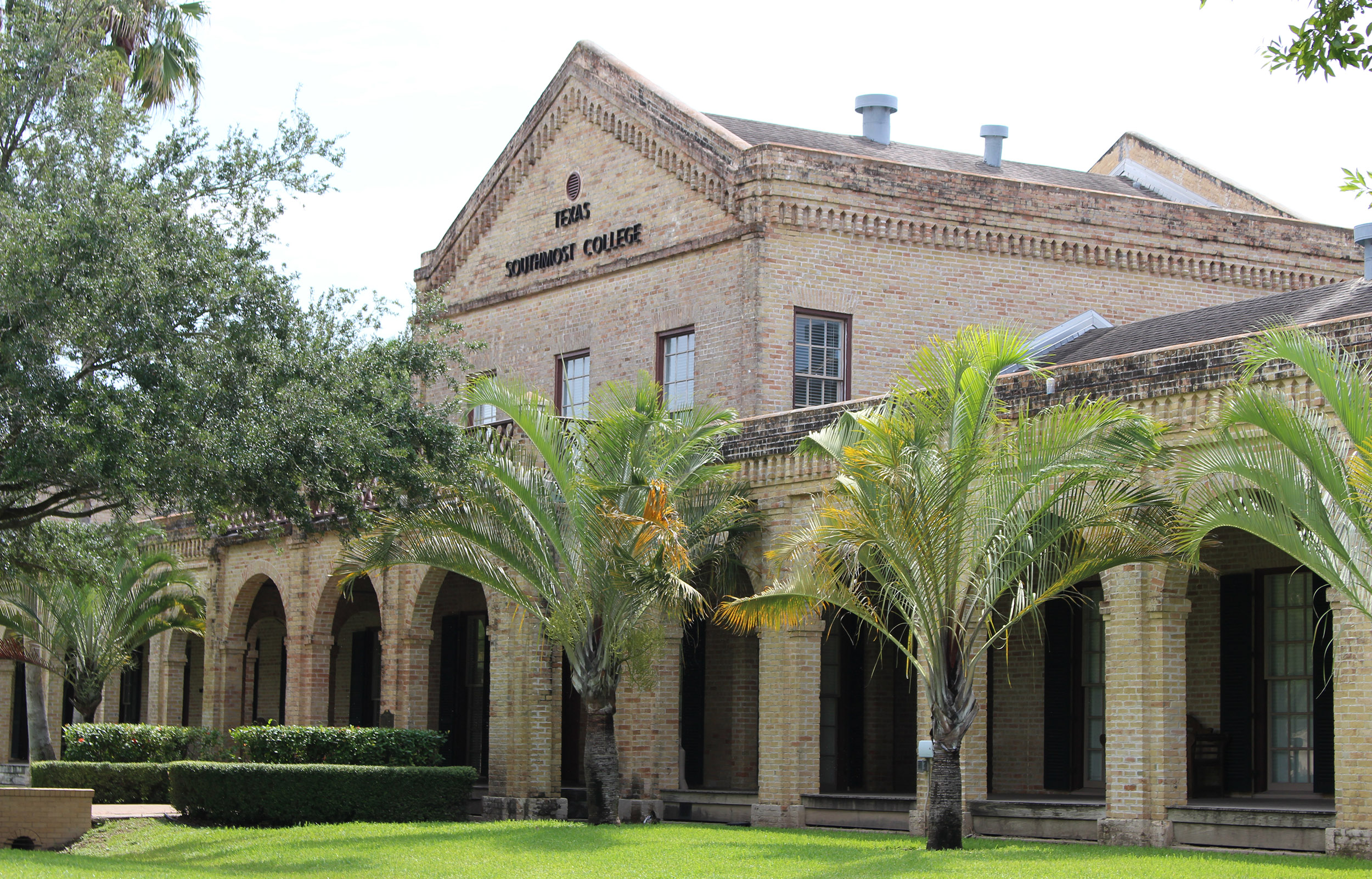 Image: Historic Gorgas Hall on the Texas Southmost College Campus 
