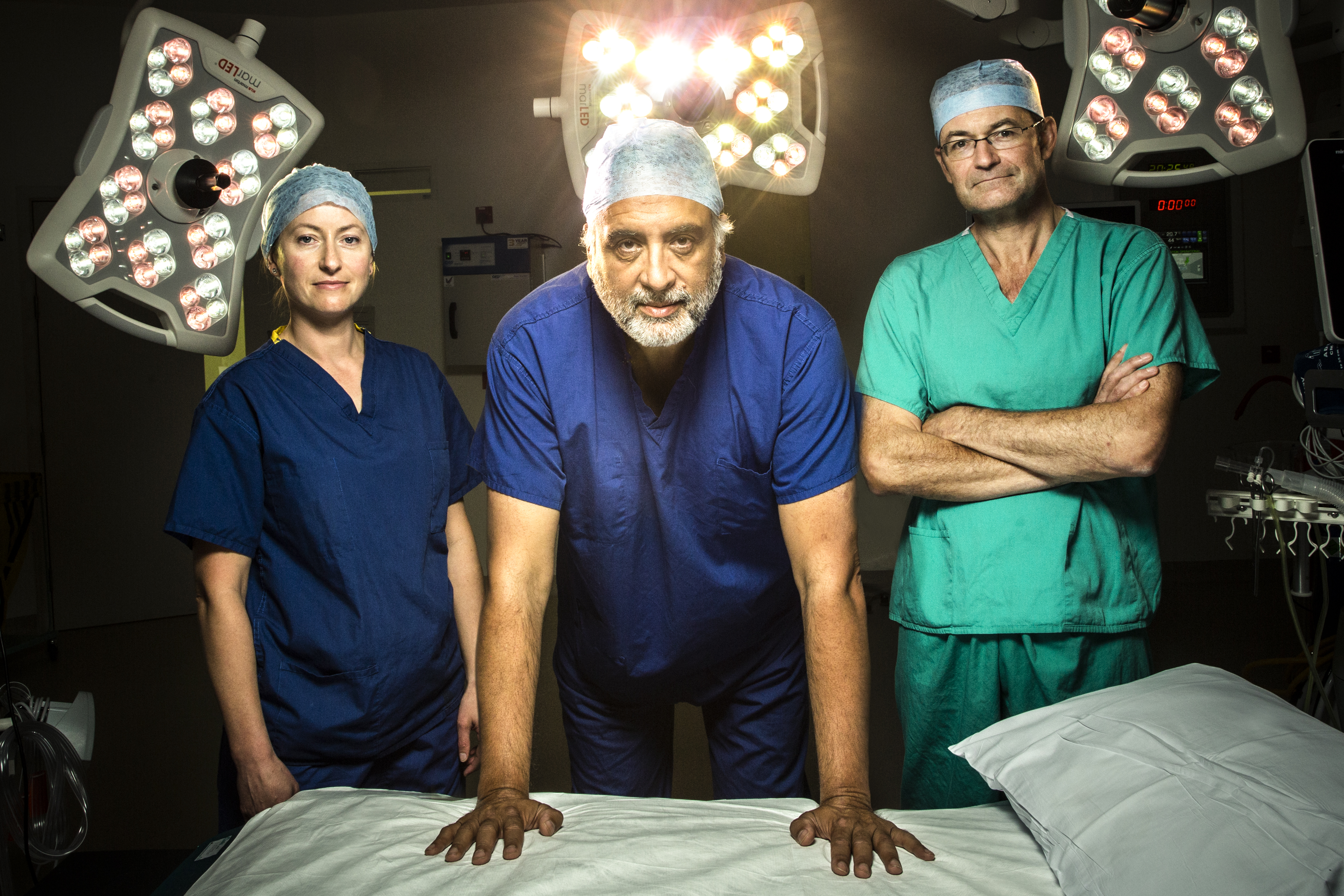 Surgeons: At the Edge of Life - season 1 to 4