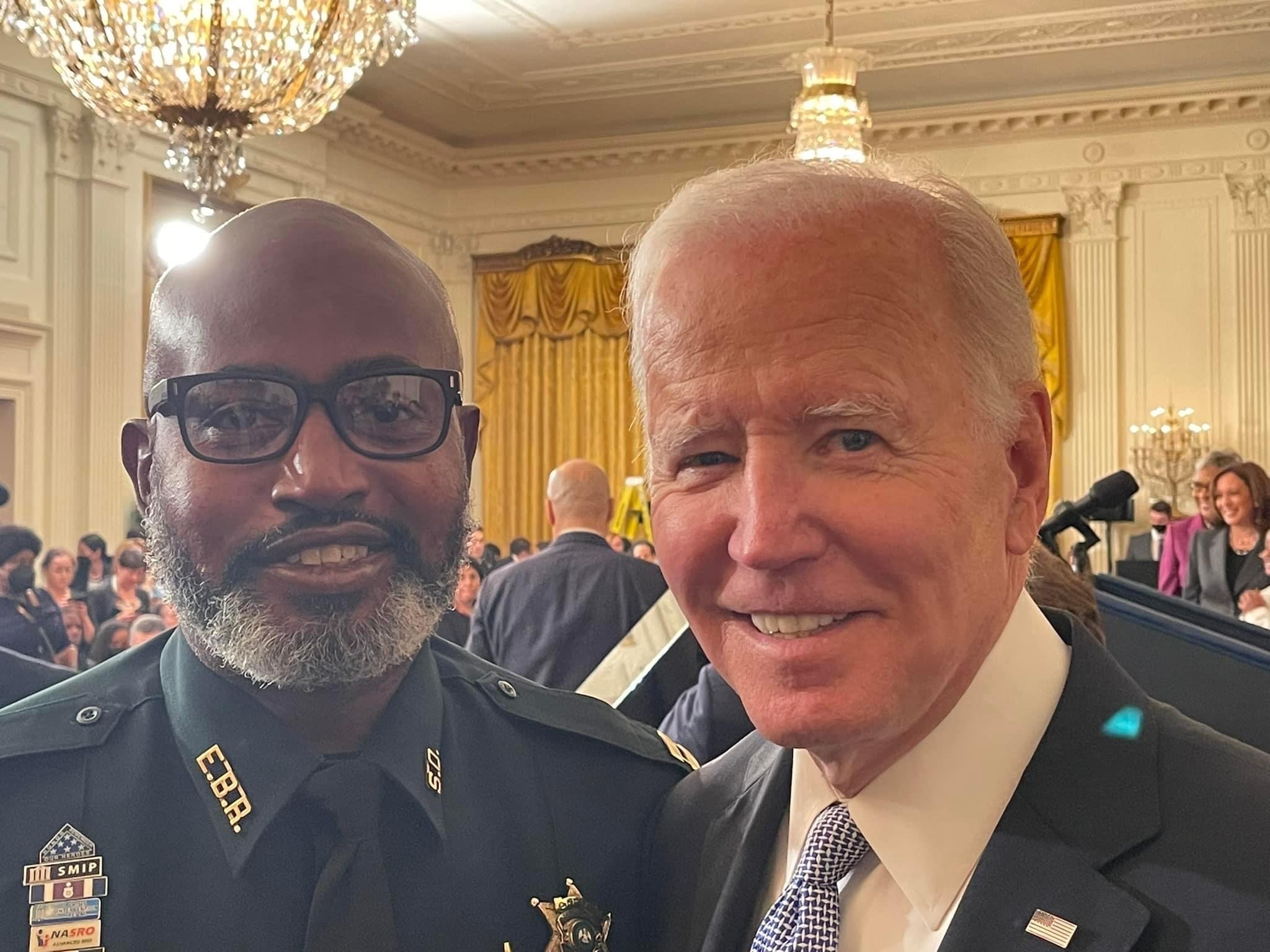 President Biden and NOBLE National President Fred L.Thomas