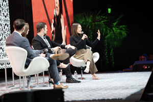 Amanda Cavaleri speaks at Pacific Bitcoin in November 2022 (Photo: Cody McClintock)