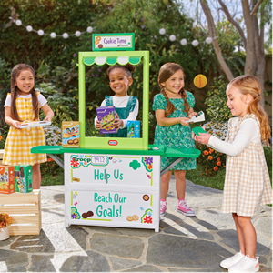 The Little Tikes Girl Scout Cookie Booth playset offers children the hands-on opportunity to indulge in the power of pretend play while exploring their creativity and leadership potential as they customize signage, set up shop, and role-play selling cookies.
