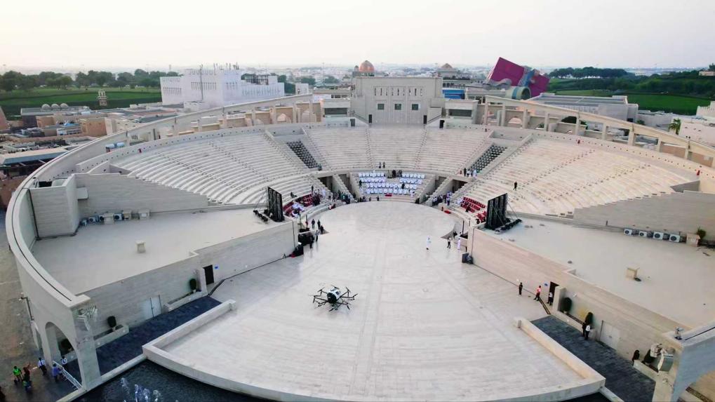 EH216-S successfully conducts human-carrying flights in Qatar