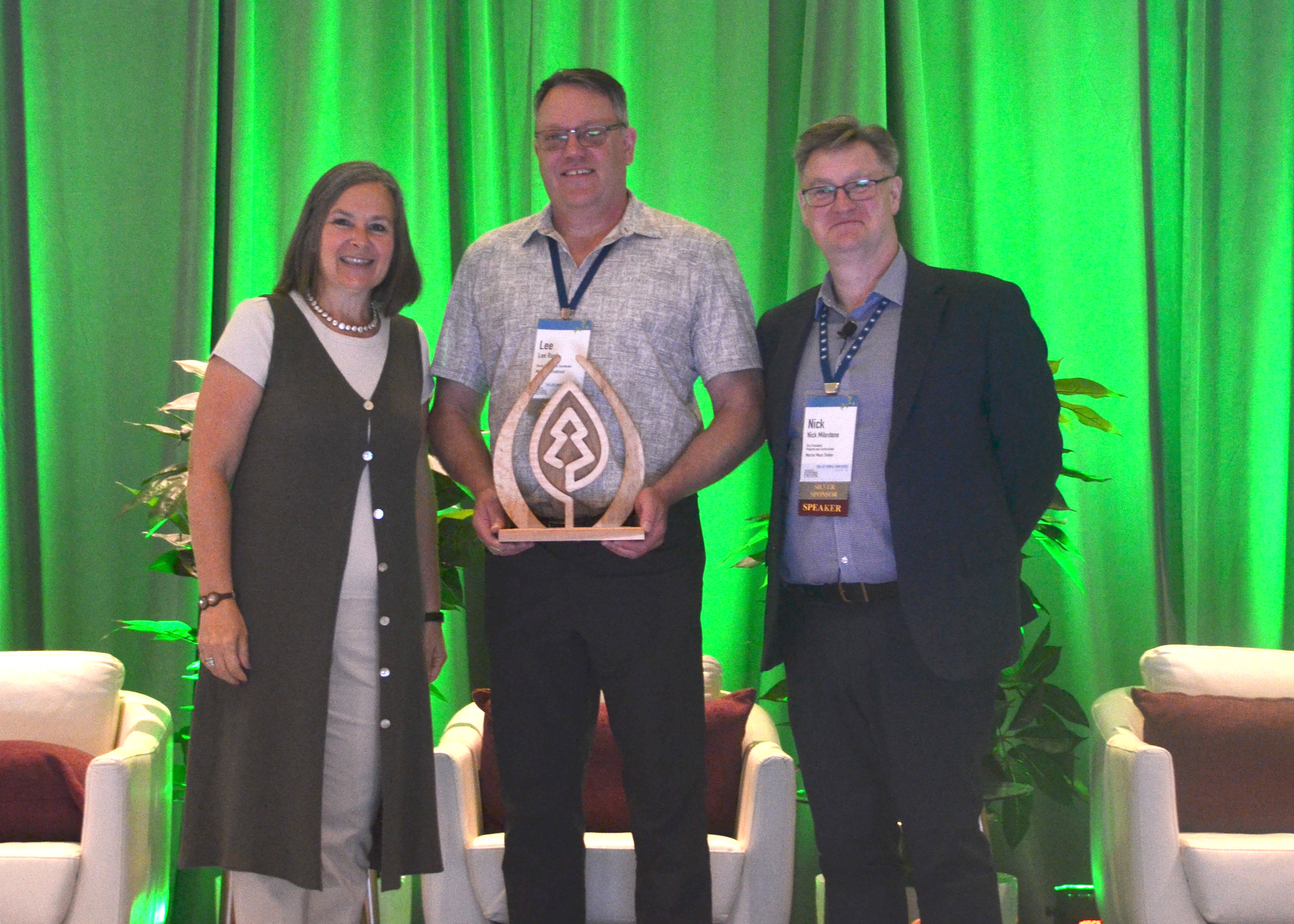 PresidentAward_June_5