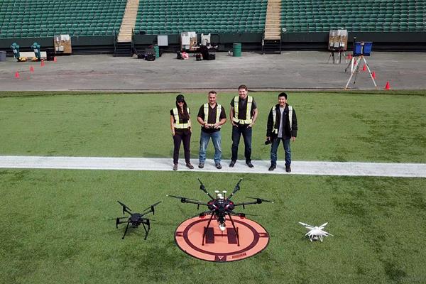Équipage de drone au stade du Commonwealth d'Edmonton