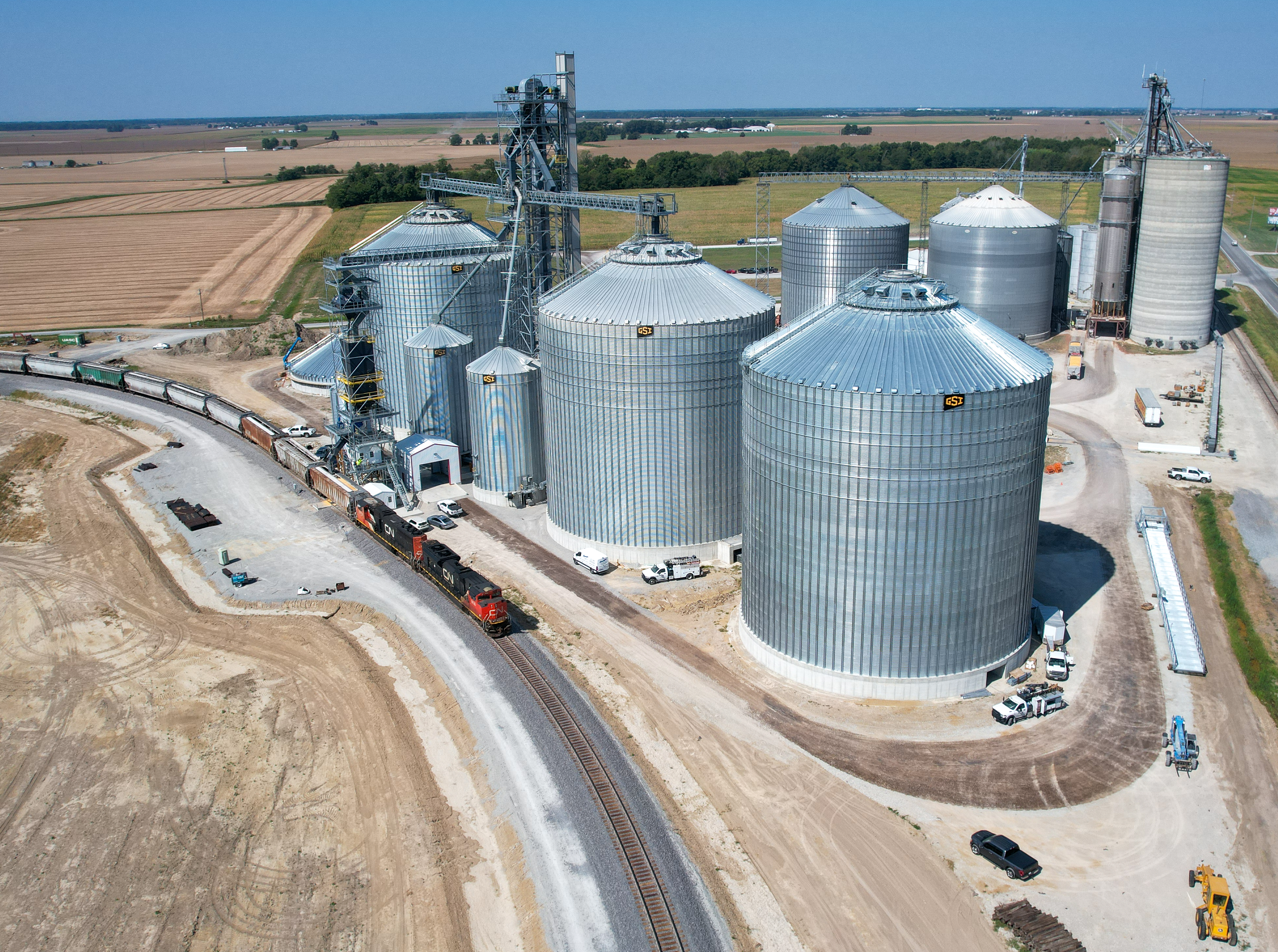 CN Ships First Grain Unit Train from Expanded Total Grain Marketing Facility in Illinois