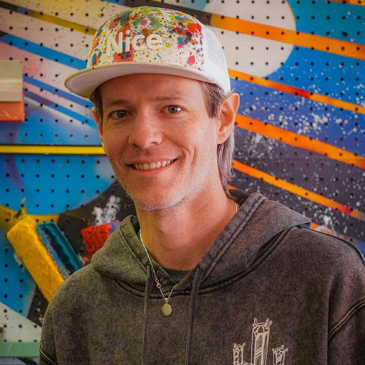 Screen Printing Expert Ian Browning of Tucson Offers Guidance on Ordering Custom Screen Printing in HelloNation