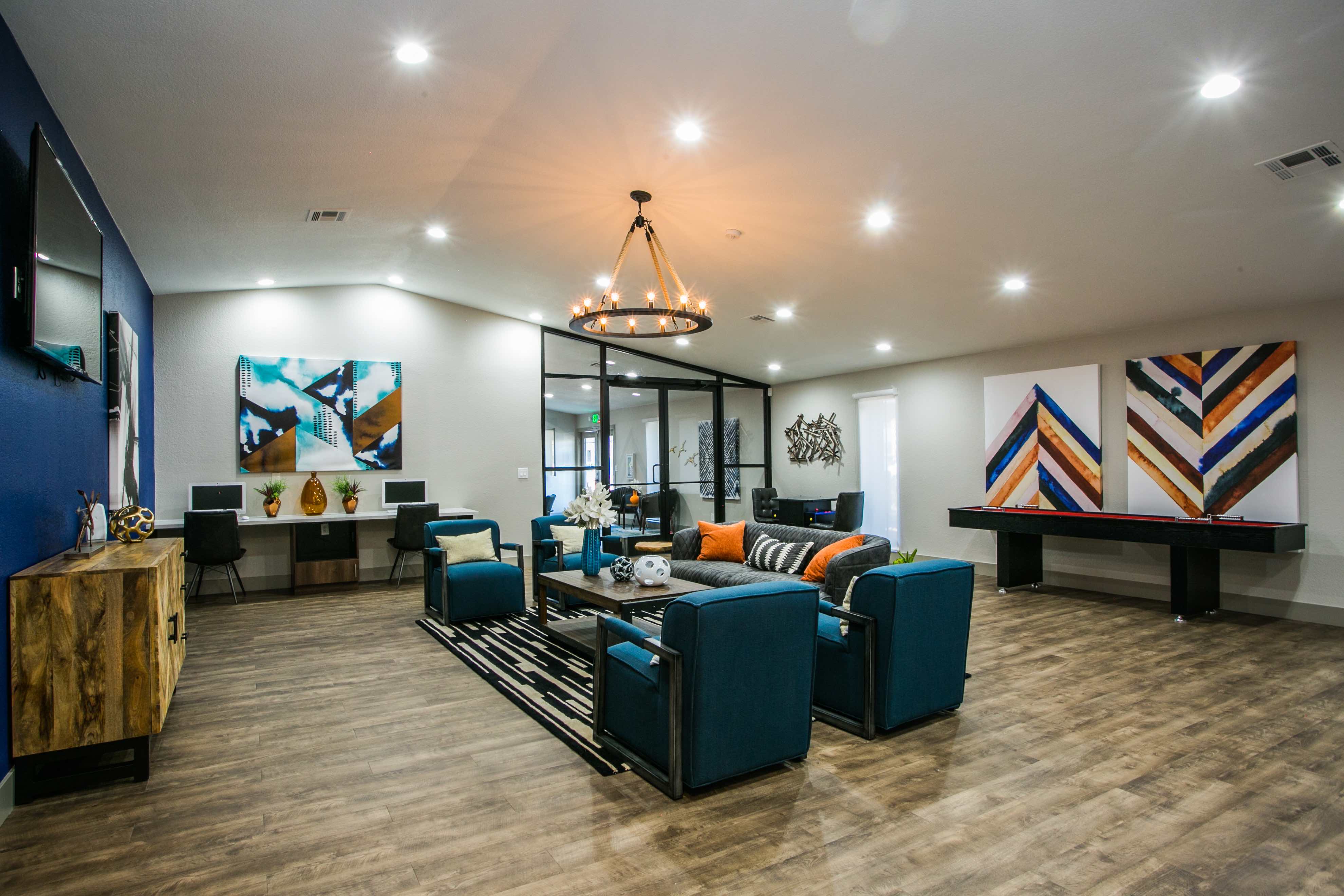 San Diego-based Tower 16 Capital Partners, in a joint venture with Henley Investments, has acquired Five89 Apartments, a 312-unit multifamily project 