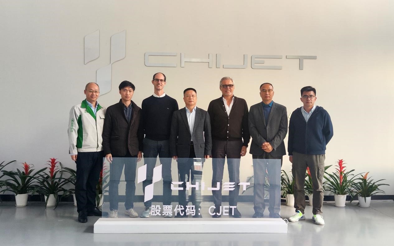 Mr. Giuliano Biasioo and the executives of Chijet Motor