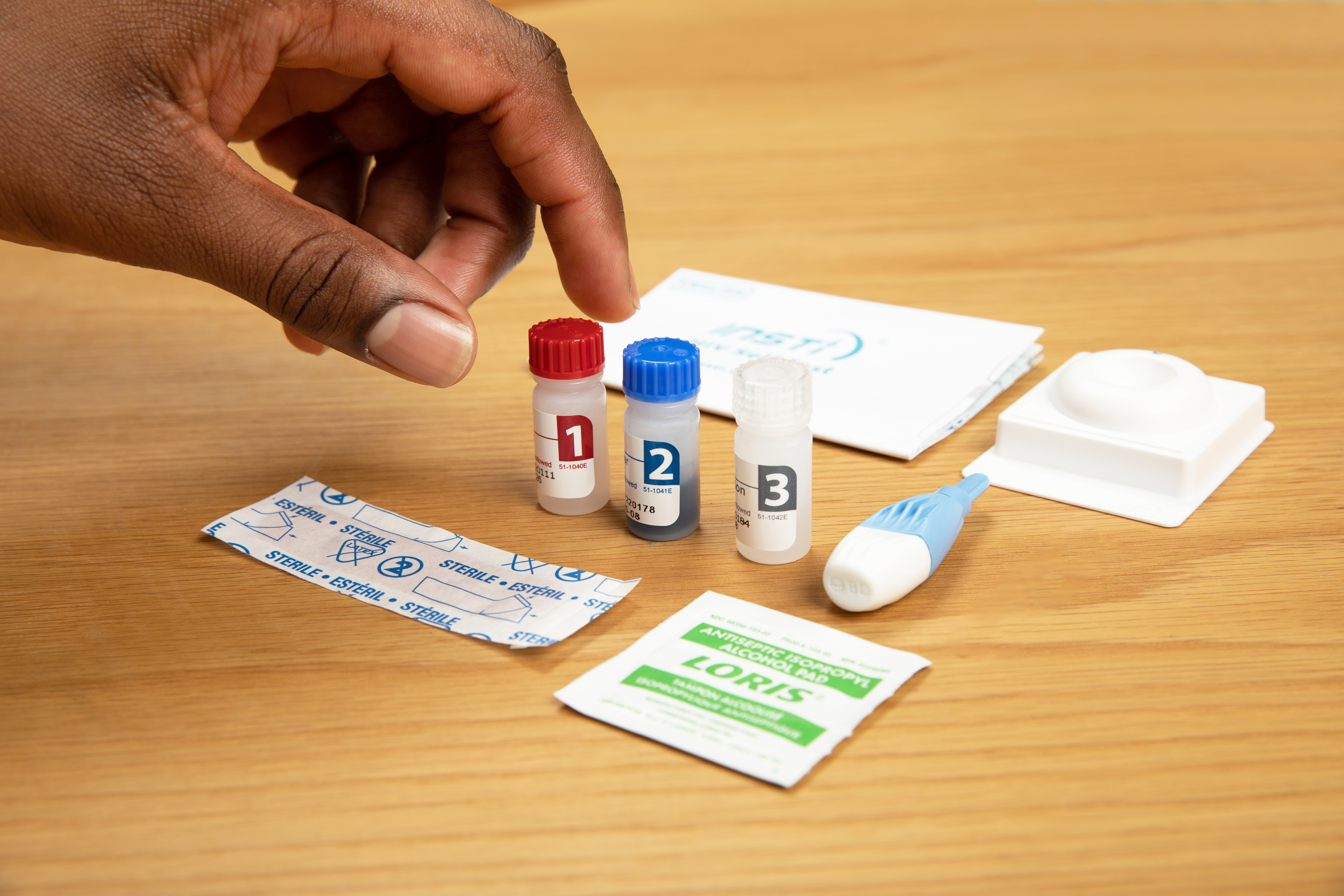 INSTI® HIV Self Test Components