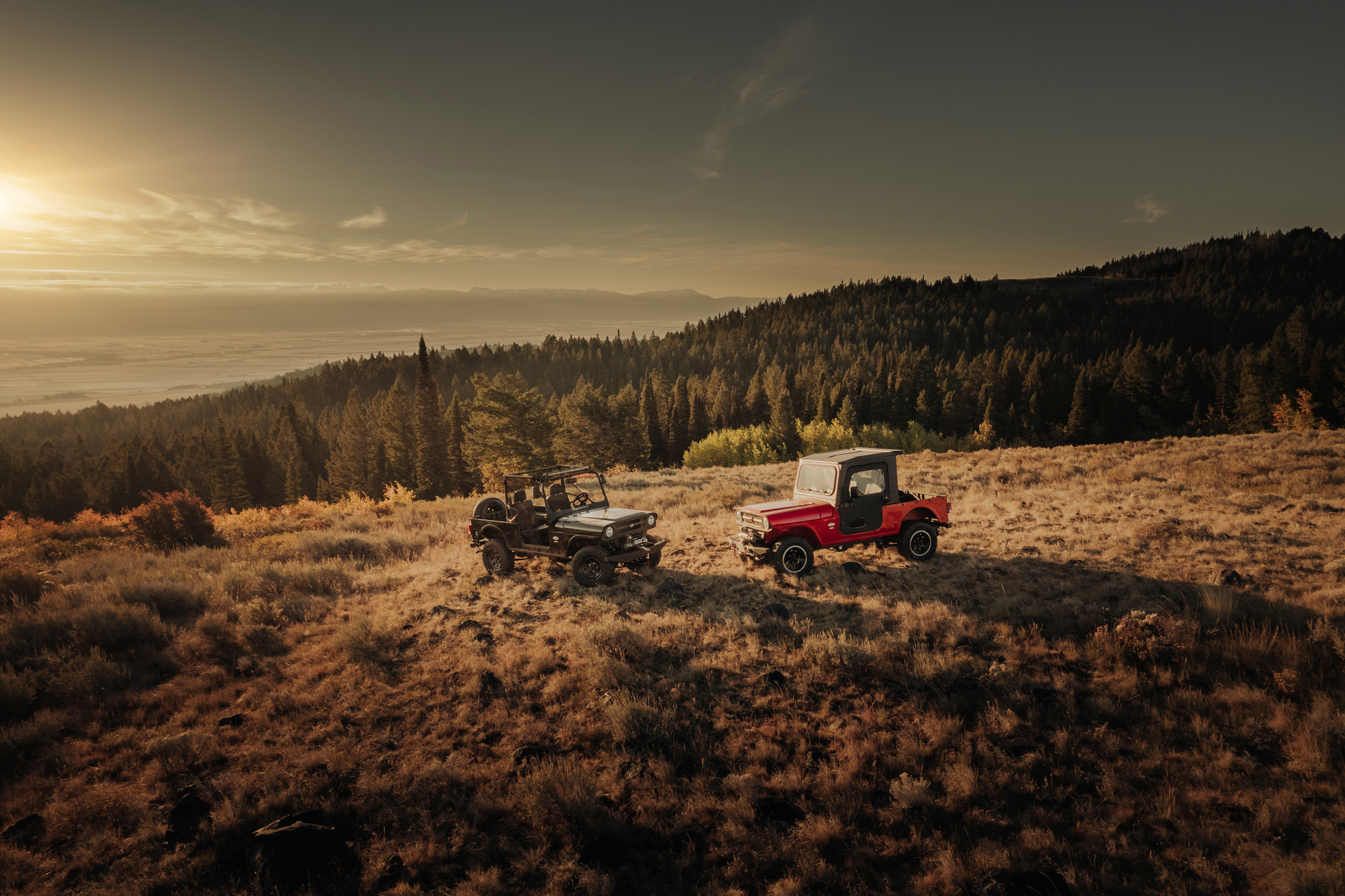 Mahindra announces the launch of its new ROXOR off road SXS.