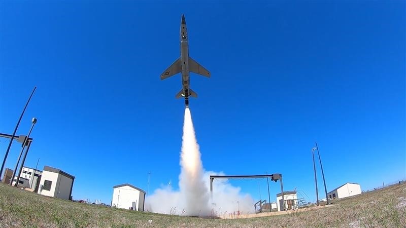Skyborg ACS First Flight - Kratos UTAP-22 Mako Launch at Tyndall AFB, Florida