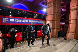 Boris Johnson arrives at Kelvingrove Art Gallery, NFI bus, COP26, CREDIT IMAGE TO Karwai Tang UK Government