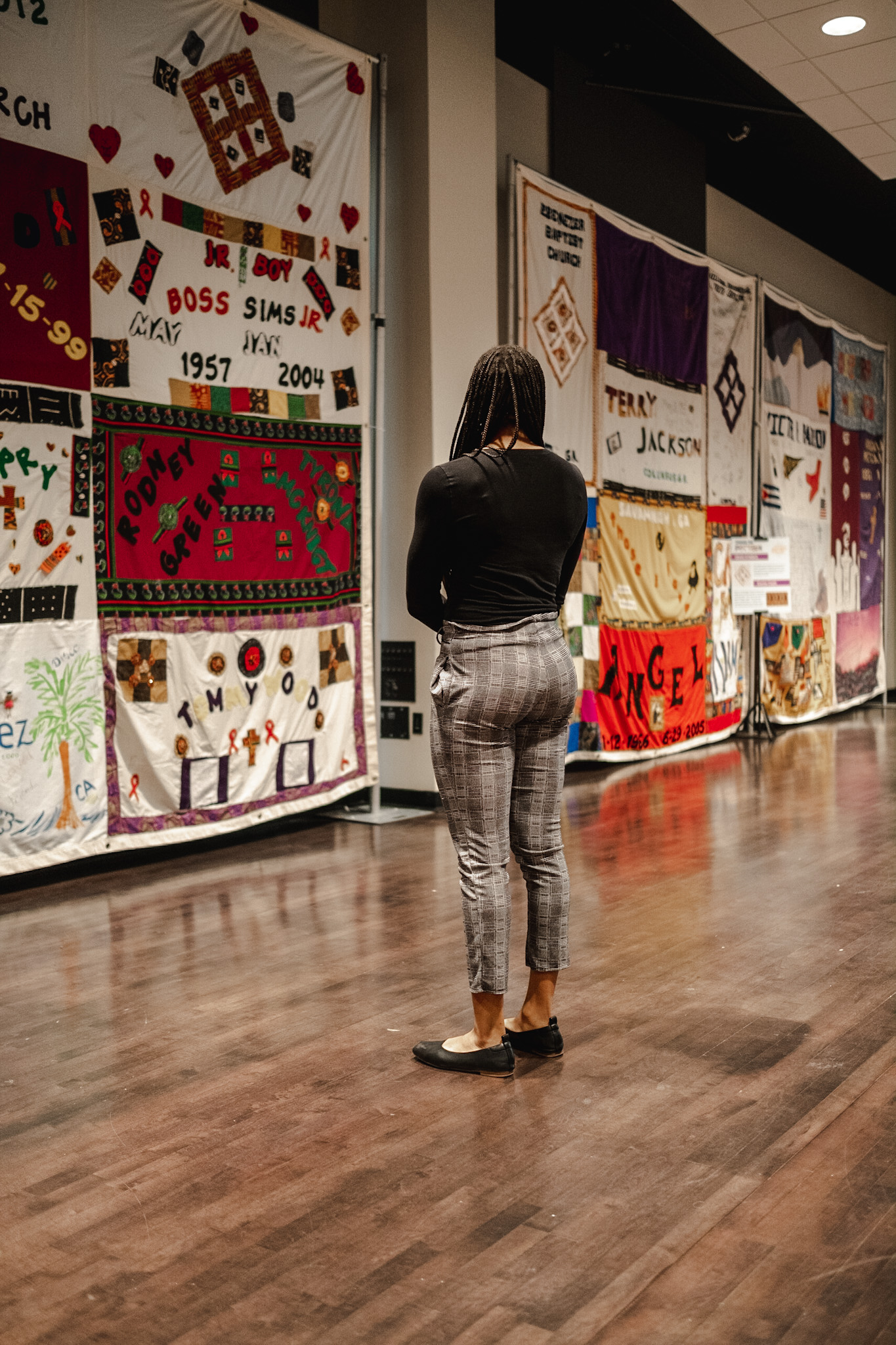 AID Memorial Quilt comes to Alabama to spread awareness to the South