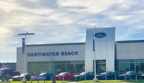 Huntington Beach Ford Store Photo