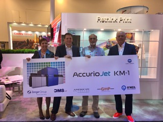 October 23, 2019 – Dallas, TX – GHP celebrated its purchase of Konica Minolta’s AccurioJet KM-1 LED UV Inkjet Press during PRINTING United. (L-R) Barbara Stainbrook, Vice President, Industrial Print, Konica Minolta; Brian Forrester, Director of Business Development, Konica Minolta; John Robinson, CEO, GHP; Bill Troxil, Senior Vice President, Strategic Business Development, Konica Minolta