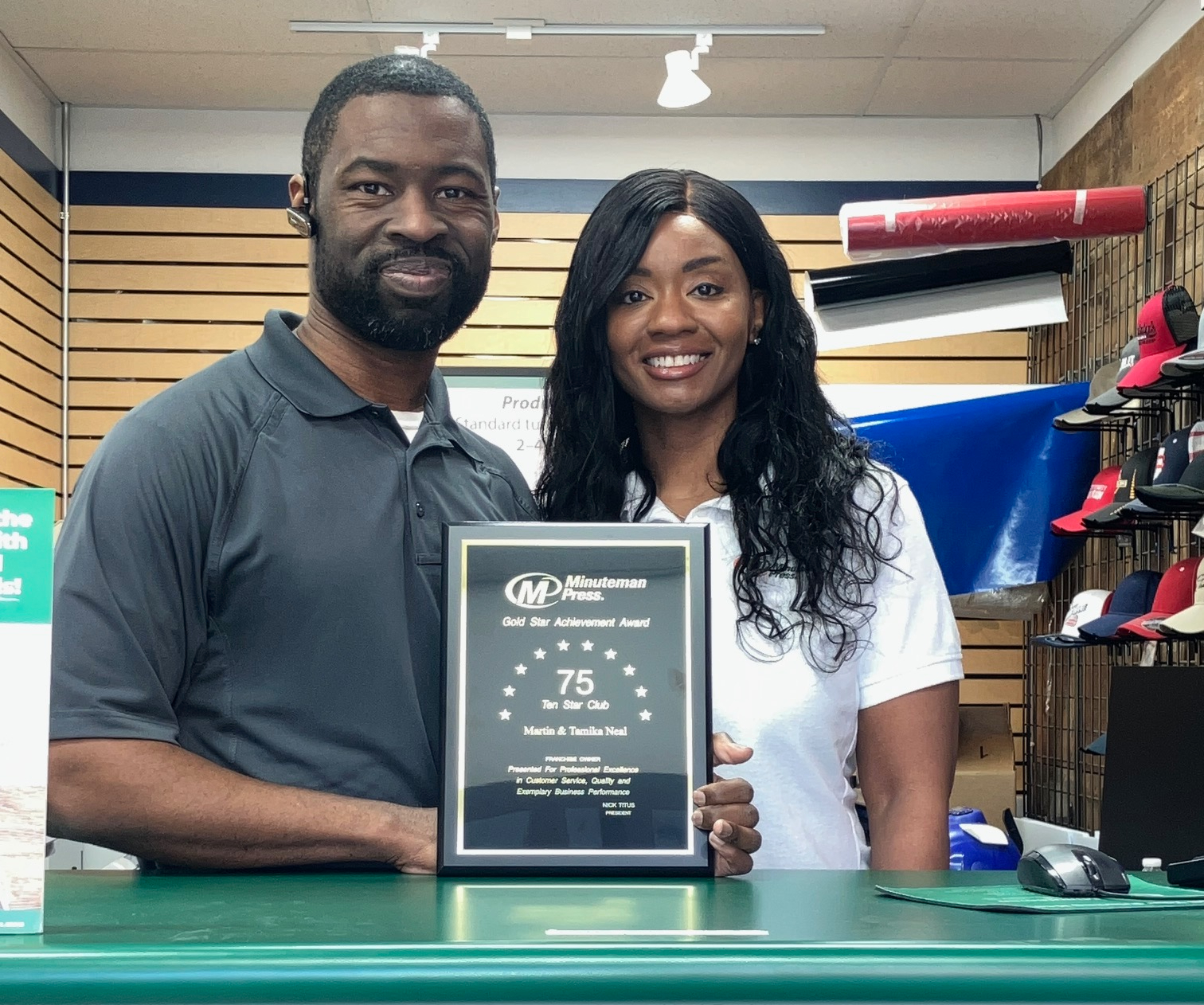 Minuteman Press Franchise Owners Tamika & Martin Neal Celebrate 4 Years & Lead the Way for Growth in Libertyville, IL