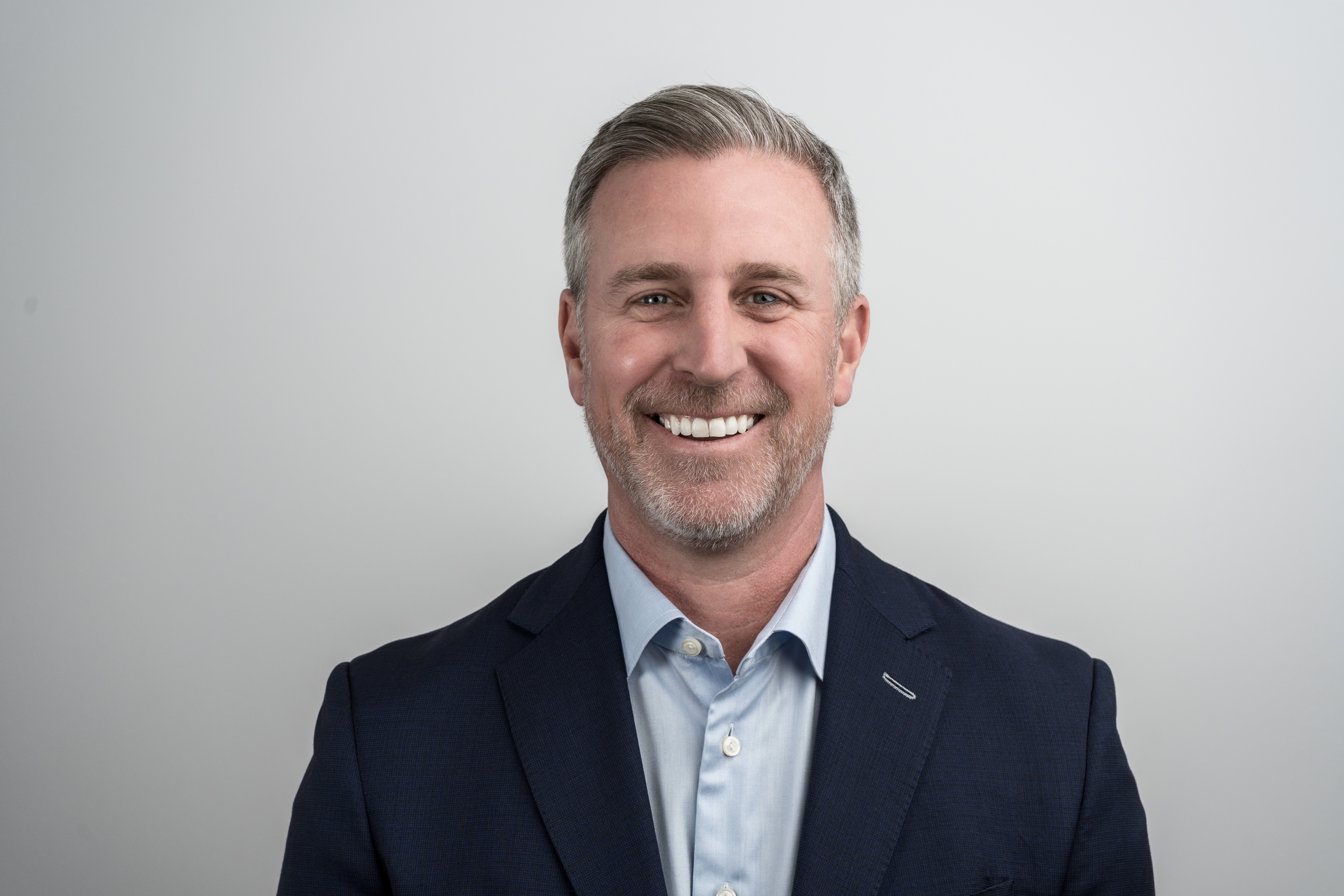 Industry Leader Greg Roche Joins Distalmotion as CEO