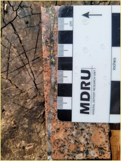 Drillhole 22MT029: Moderately fresh granodiorite cross-cut by quartz-sulphide veinlet consisting of chalcopyrite at 200.00 metres down the drill core. Sample grades 5.17 g/t gold, 2.39 g/t silver, and 0.08% copper.