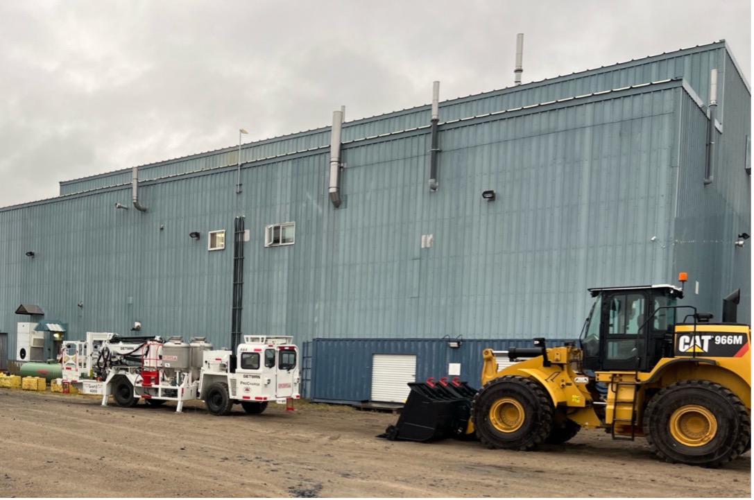 Figure 5: Getman 4000 Anfo Loader and CAT 966M Wheeled Loader