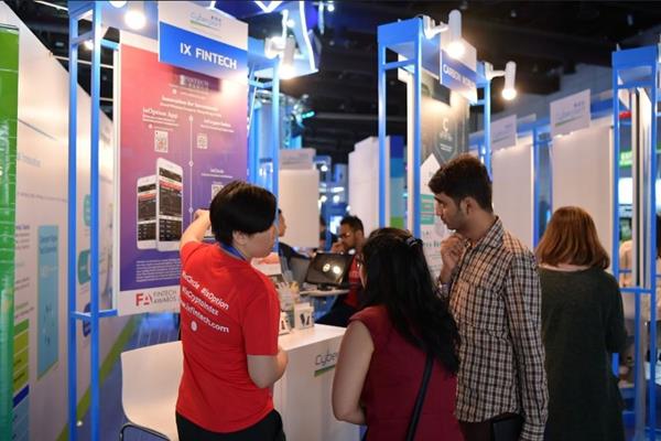 Cyberport start-ups showcase their innovative solutions and business models to Thai and global investors at the Cyberport pavilion in Digital Thailand Big Bang 2019.
