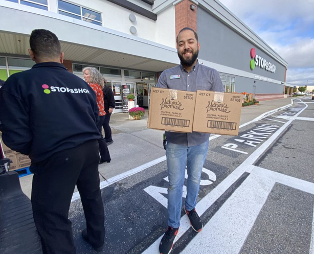 Stop & Shop Associates Support 100,000 Diaper Donation