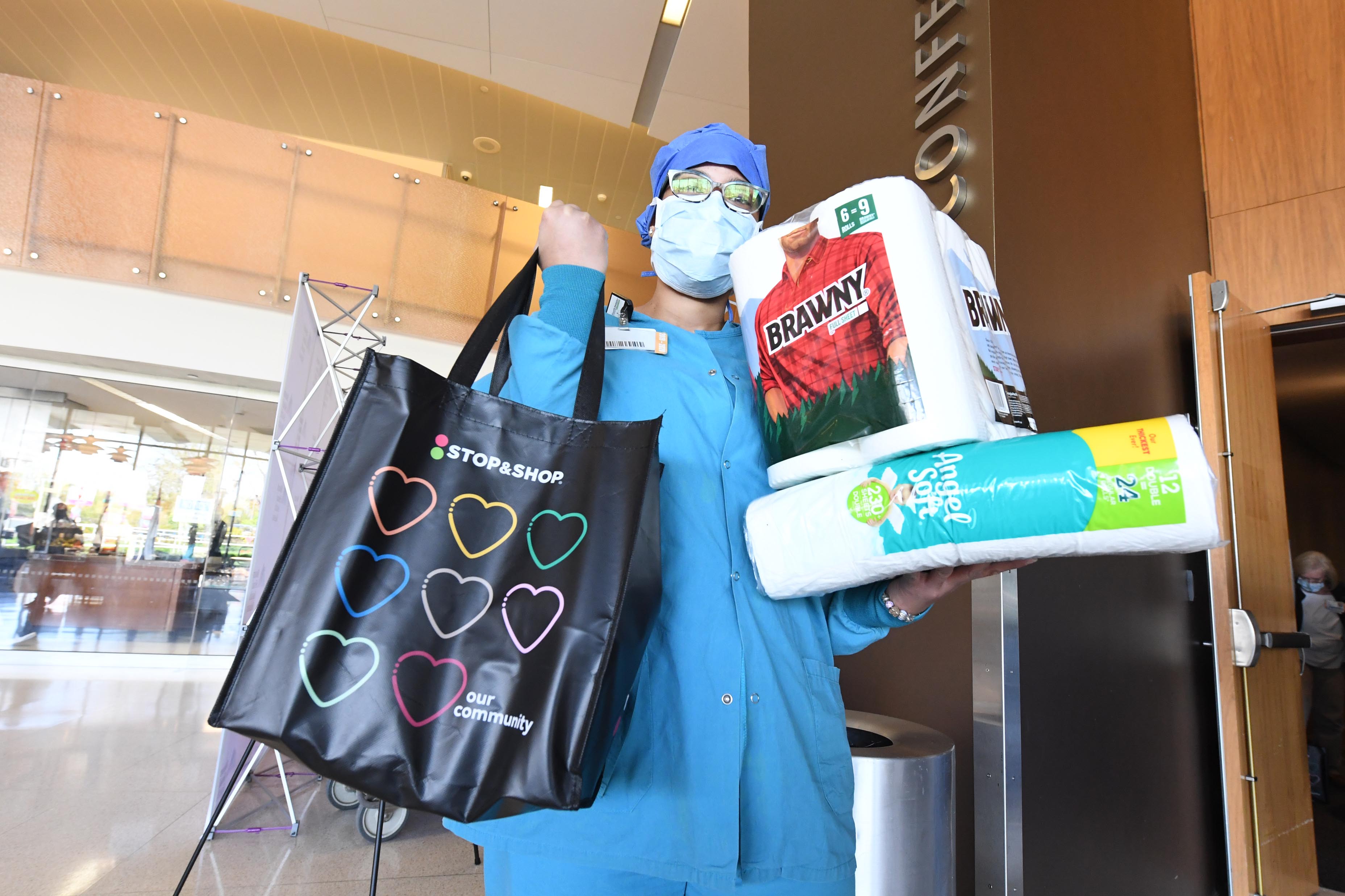 Mt Sinai South Nassau Grocery Donation