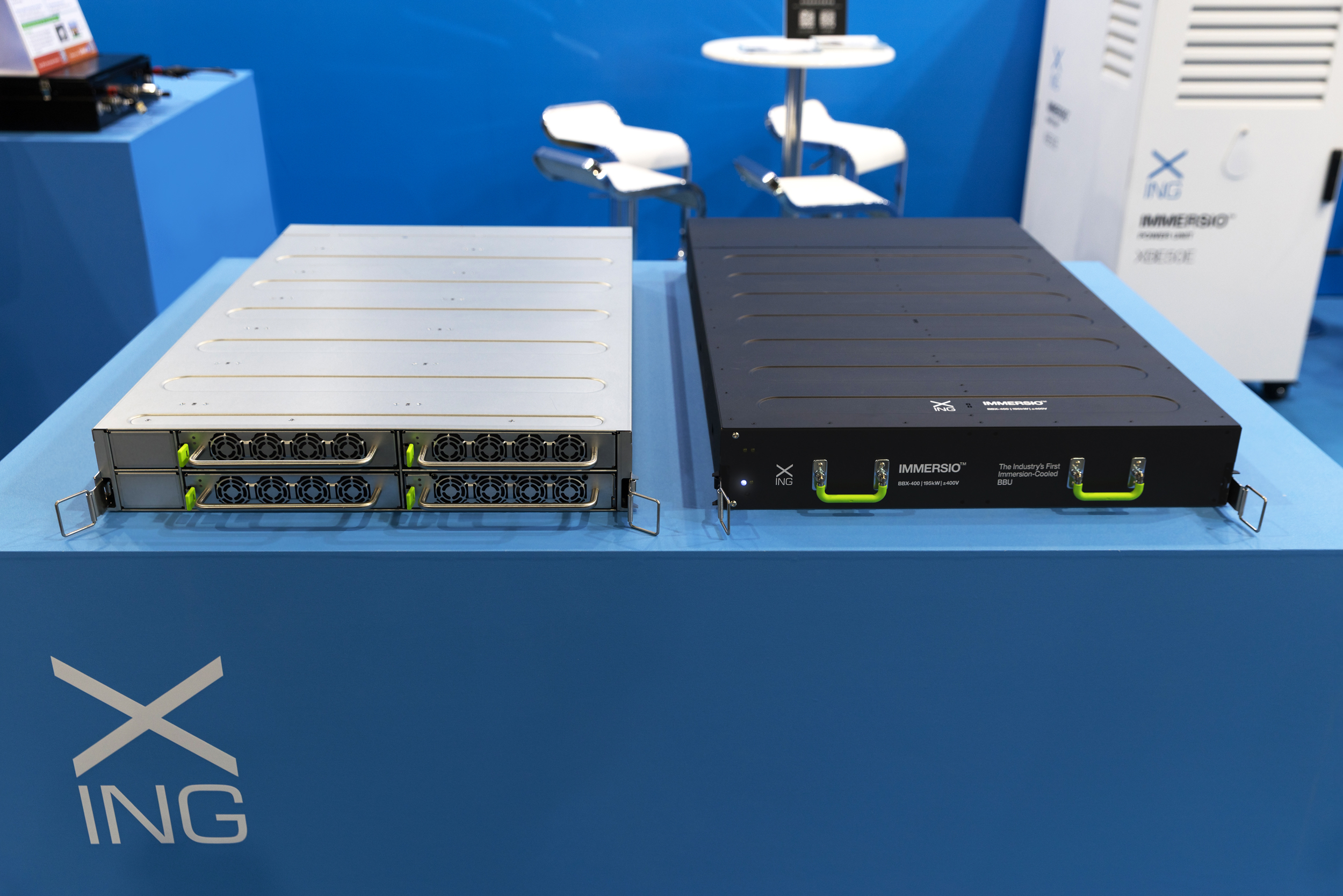 XING Mobility industry first immersion cooled BBU BBX-400 high power density solution