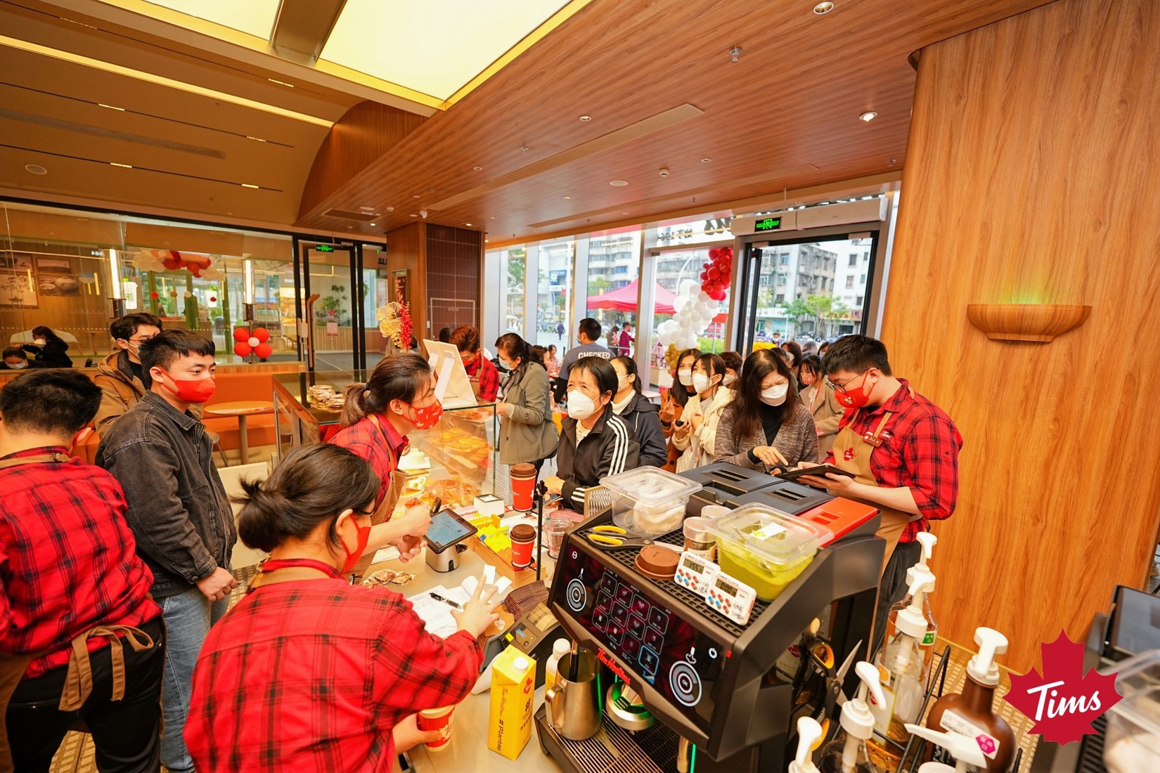 Tim Hortons China Hits 300 Stores Undeterred by Listing Delay