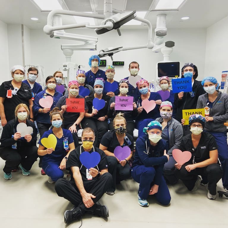 Eskenazi Emergency Department staff give their thanks to Frontline Foods Indianapolis after receiving a meal. 04/2020.