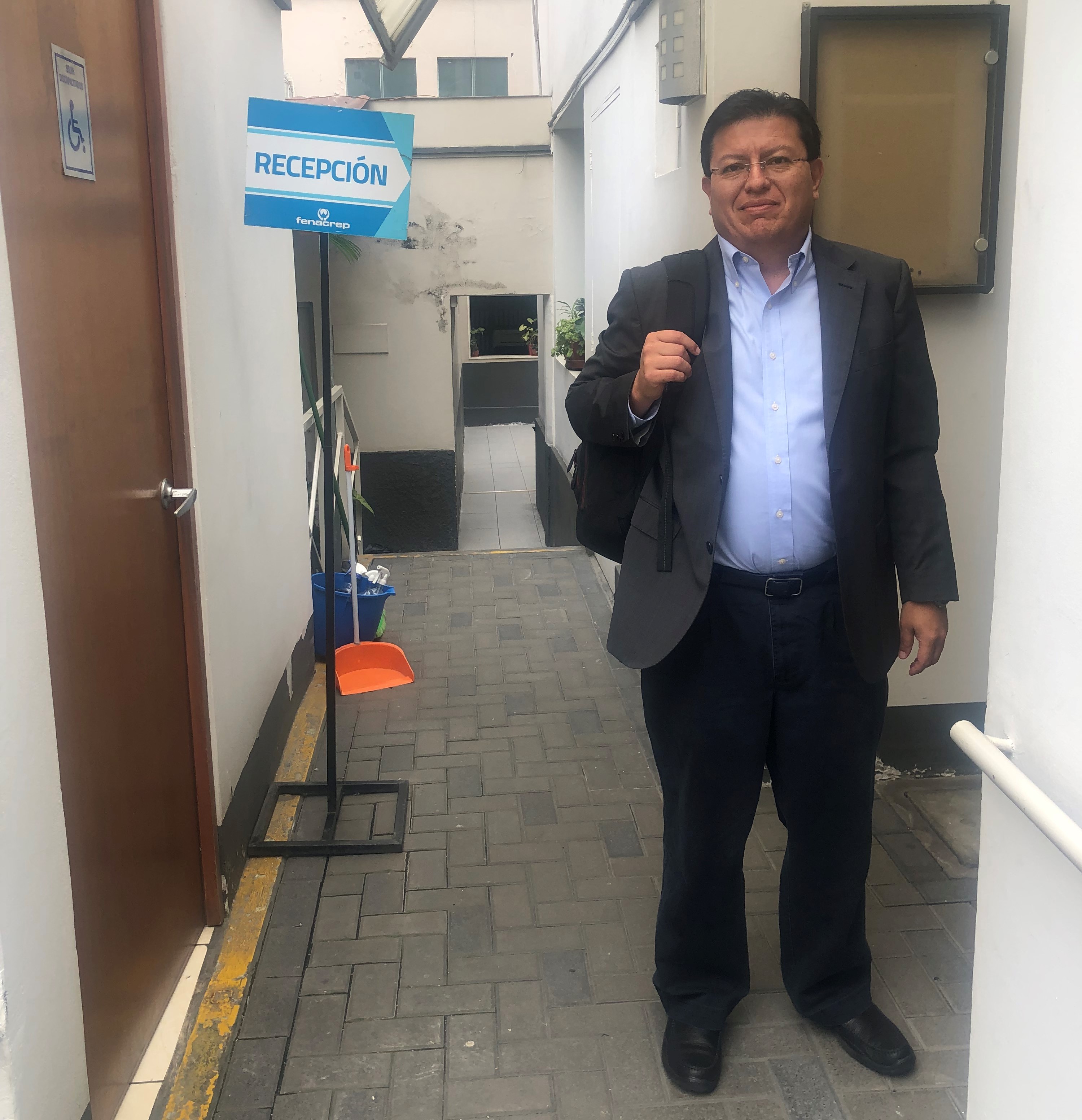 Oscar at FENACREPCrop