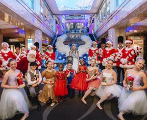 The magical reception for the Make-A-Wish child upon entering 900 North Michigan Shops' tree lighting, "Illuminate 900."