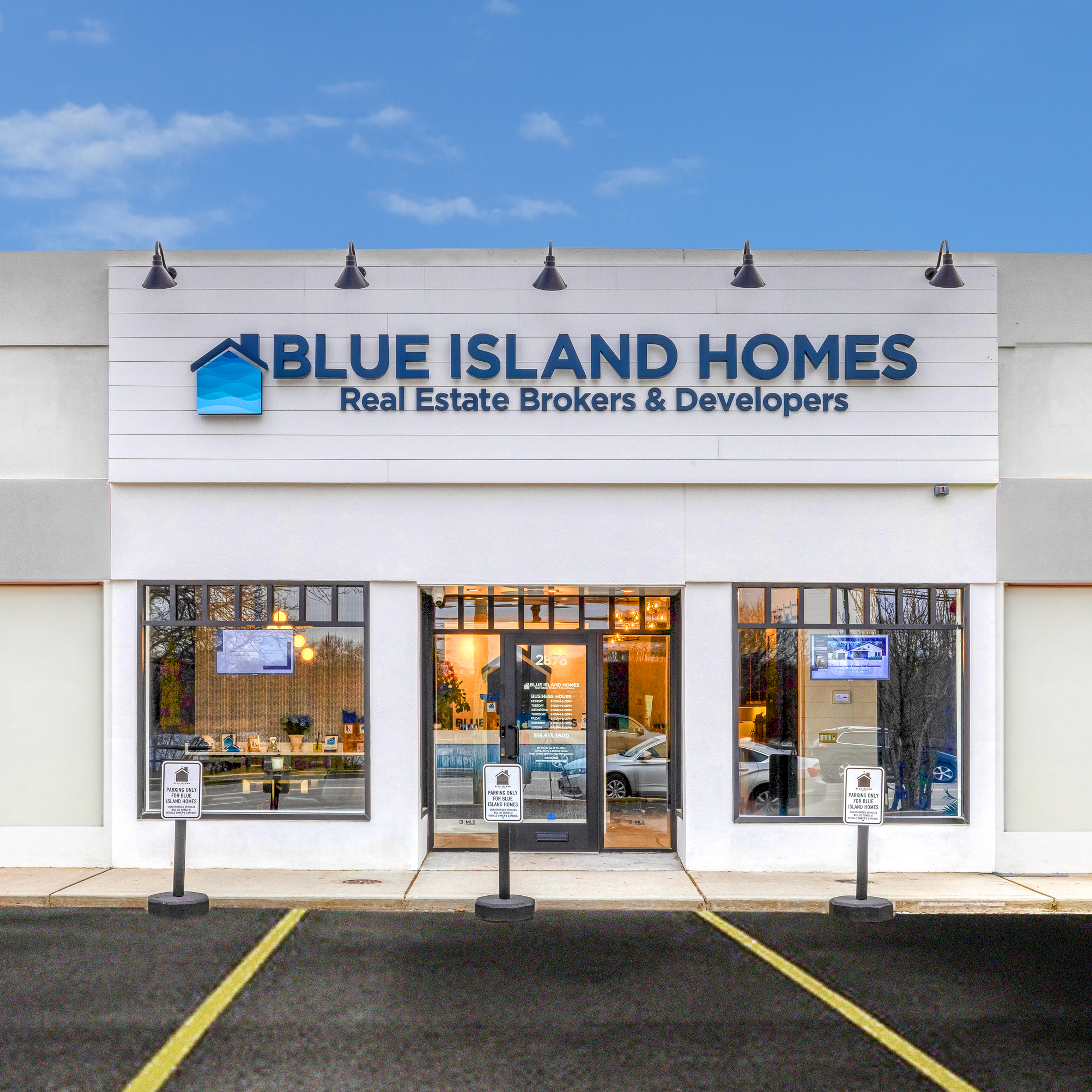 2878 Merrick Rd, Bellmore, NY, 11710, USA