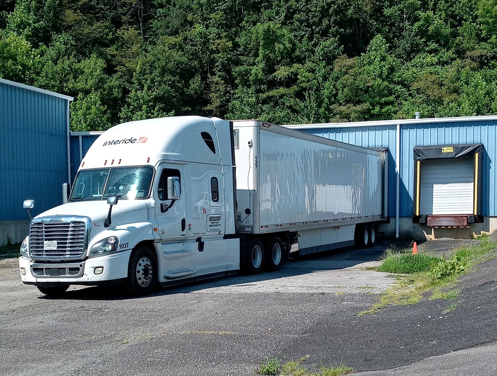 Truckload of BE WATER Bound for Florida