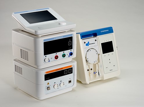 A complete ablation system which includes the smallest footprint of any RF Generator and is comprised of four components: Qubic RF controller, Qubic Force Module, Qubic RF Generator and Qiona Irrigation pump.