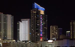 Paramount Miami Worldcenter Ignites Beacon of Solidarity with Ukranians