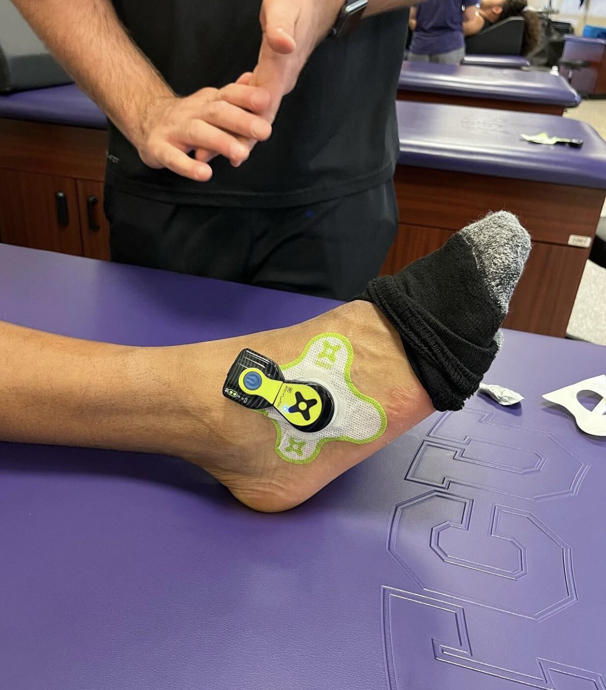 sam®x1 healing on the go for sports medicine rehabilitation