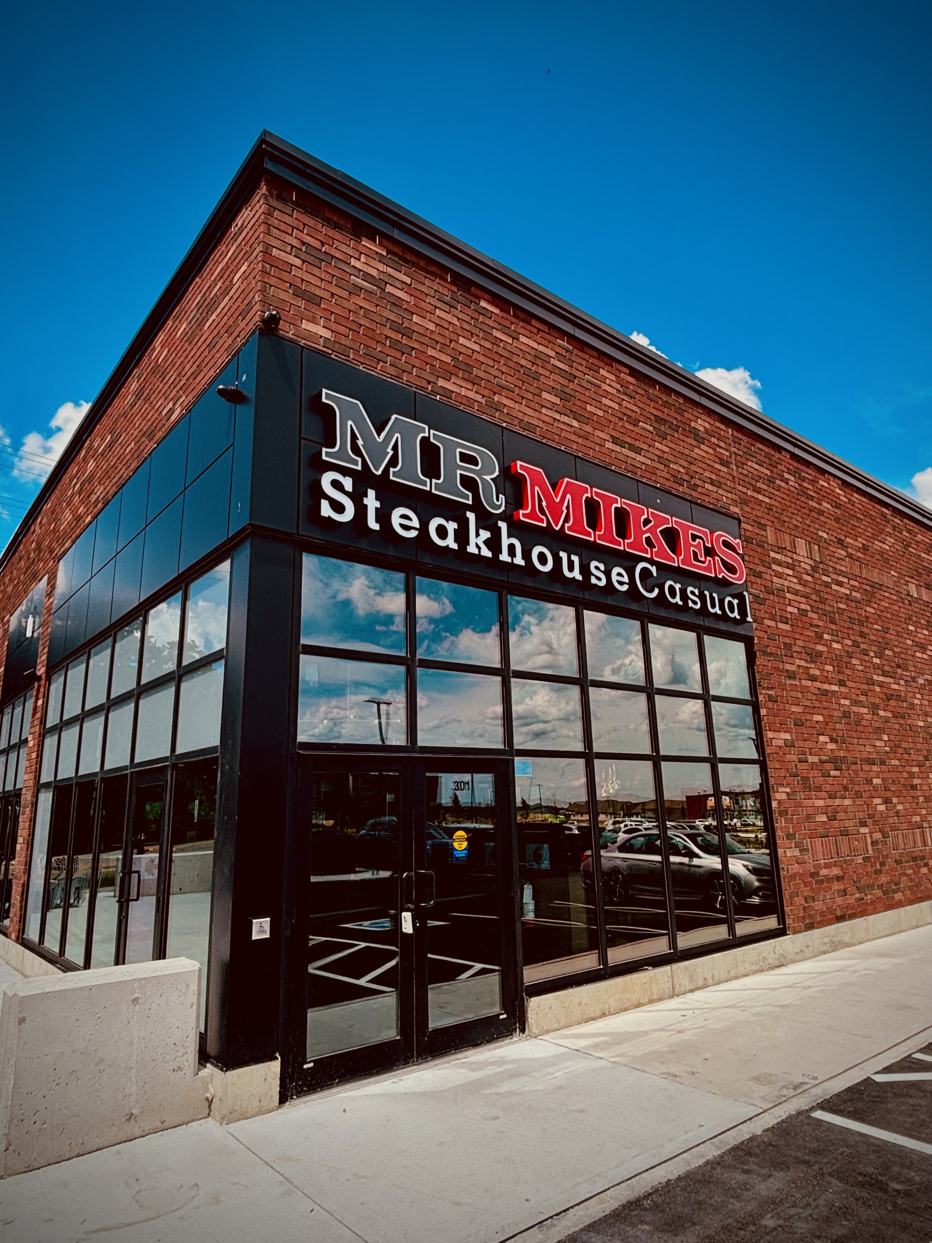MR MIKES Kitchener Exterior