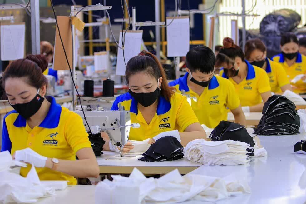 Even during global supply disruptions Dony Garment continues to be a powerhouse uniforms, workwear and promotional clothing exporter