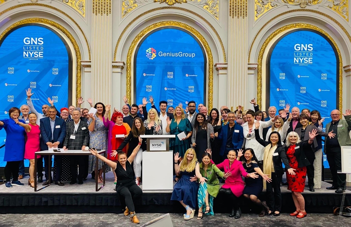 Genius Group celebrate its IPO by ringing the NYSE Closing Bell.