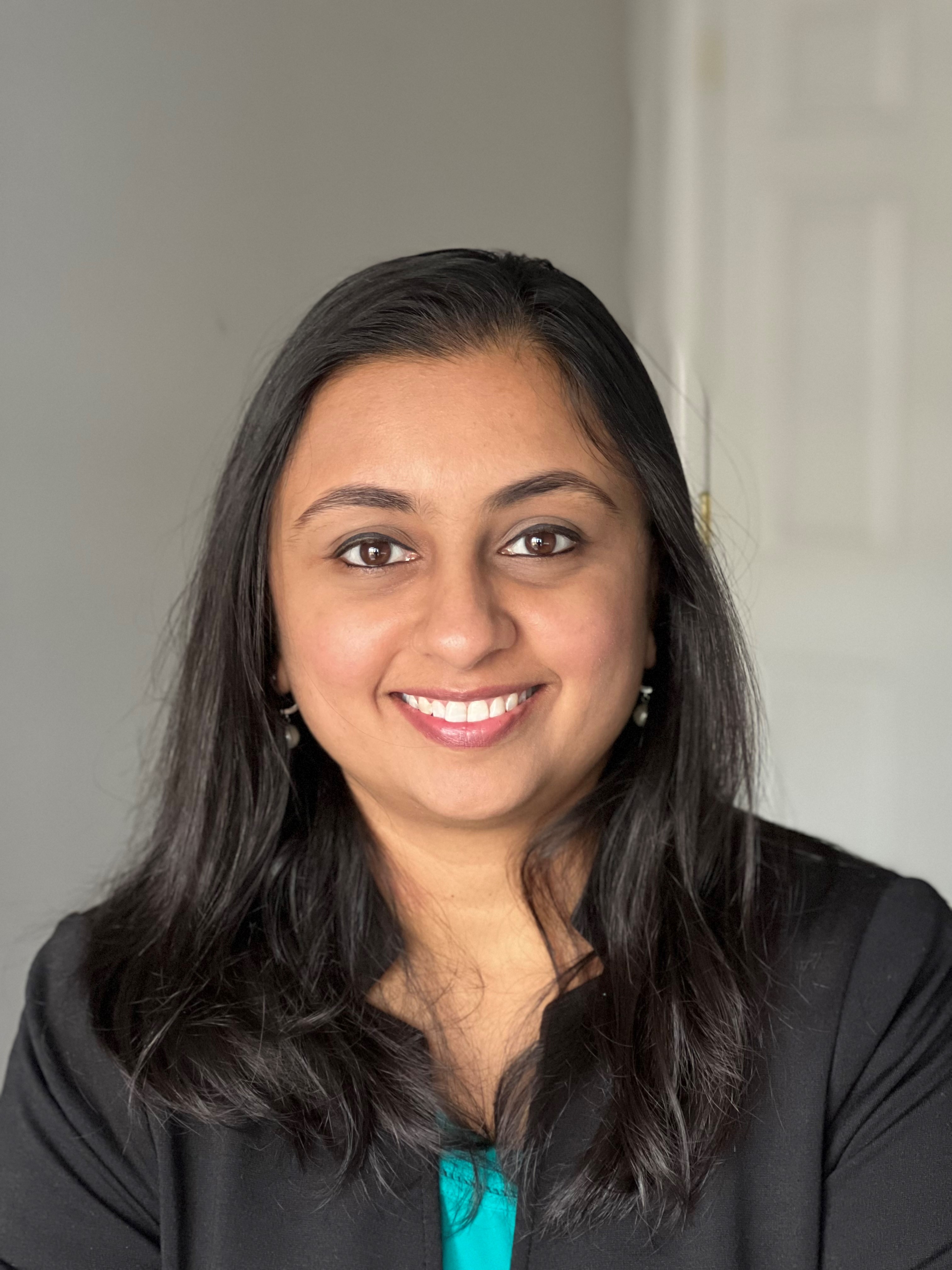 Richa Desai Headshot