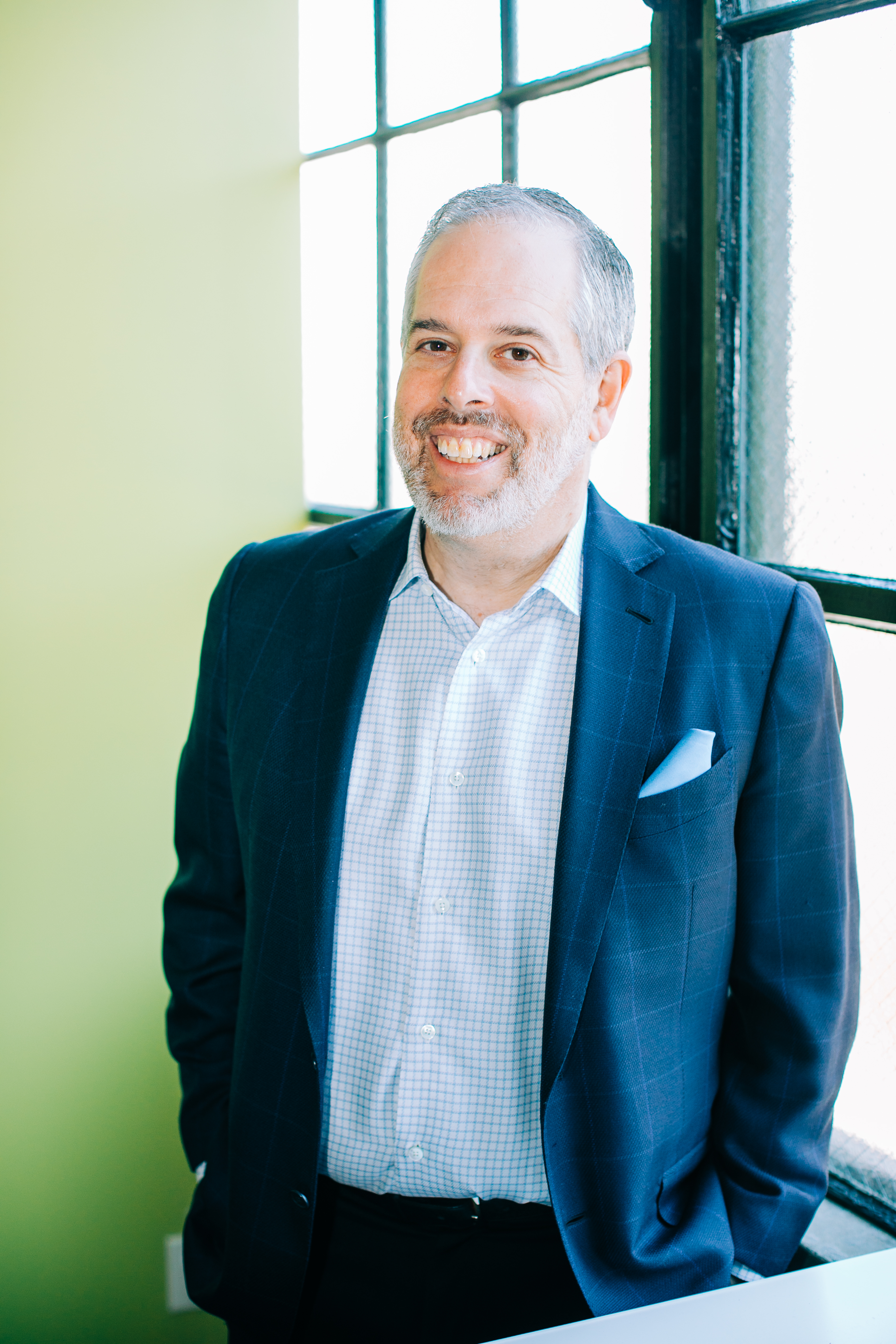 “I looked into many different business models as I was considering going out on my own and there were none that compared to the institutional sales experience and comprehensive back-end support provided by Analyst Hub. They have figured out the best balance between providing the support a research analyst needs to be successful while continuing to serve their clients as they scale up.” - Steve Fox, founder and CEO of Fox Advisors