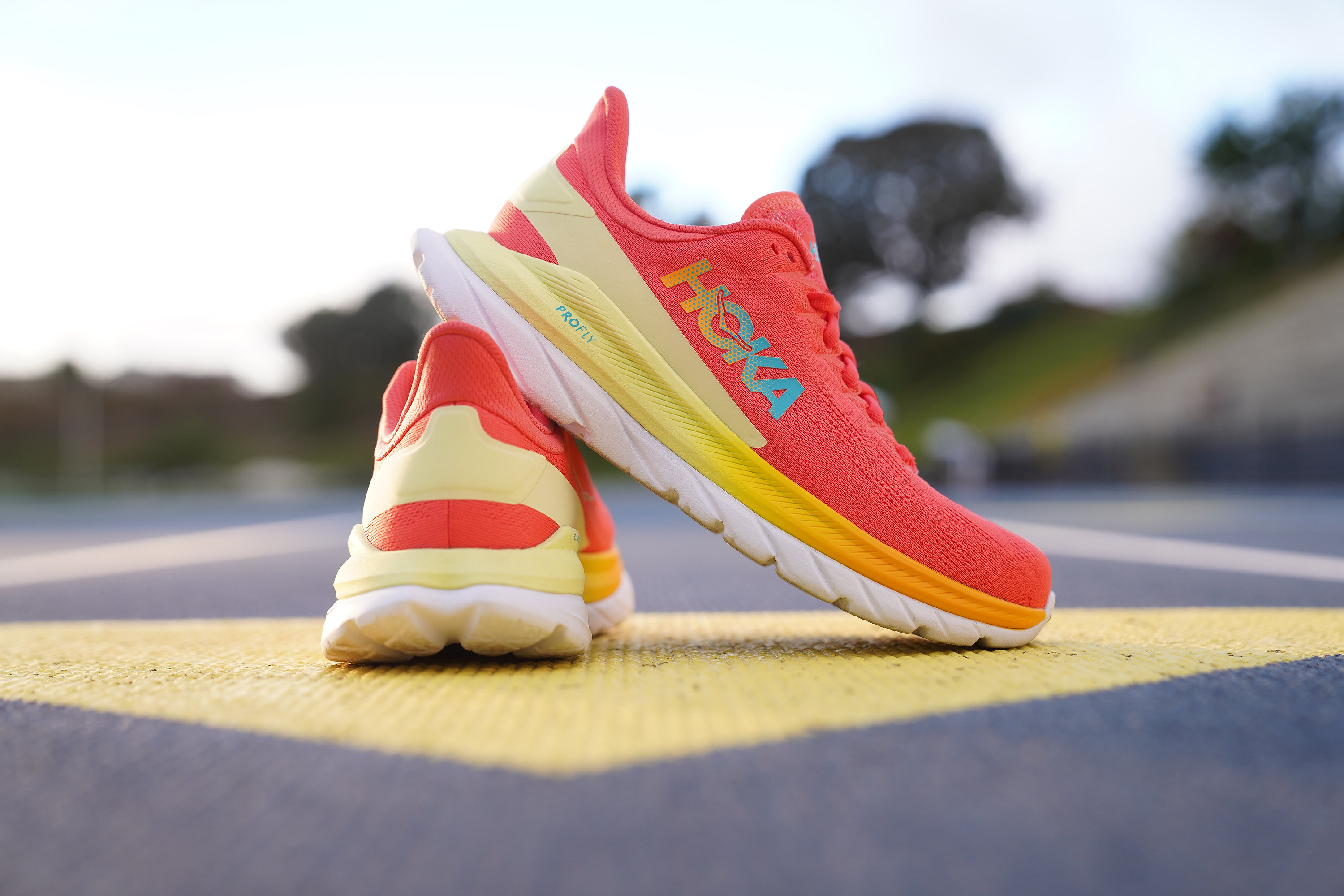 HOKA ONE ONE