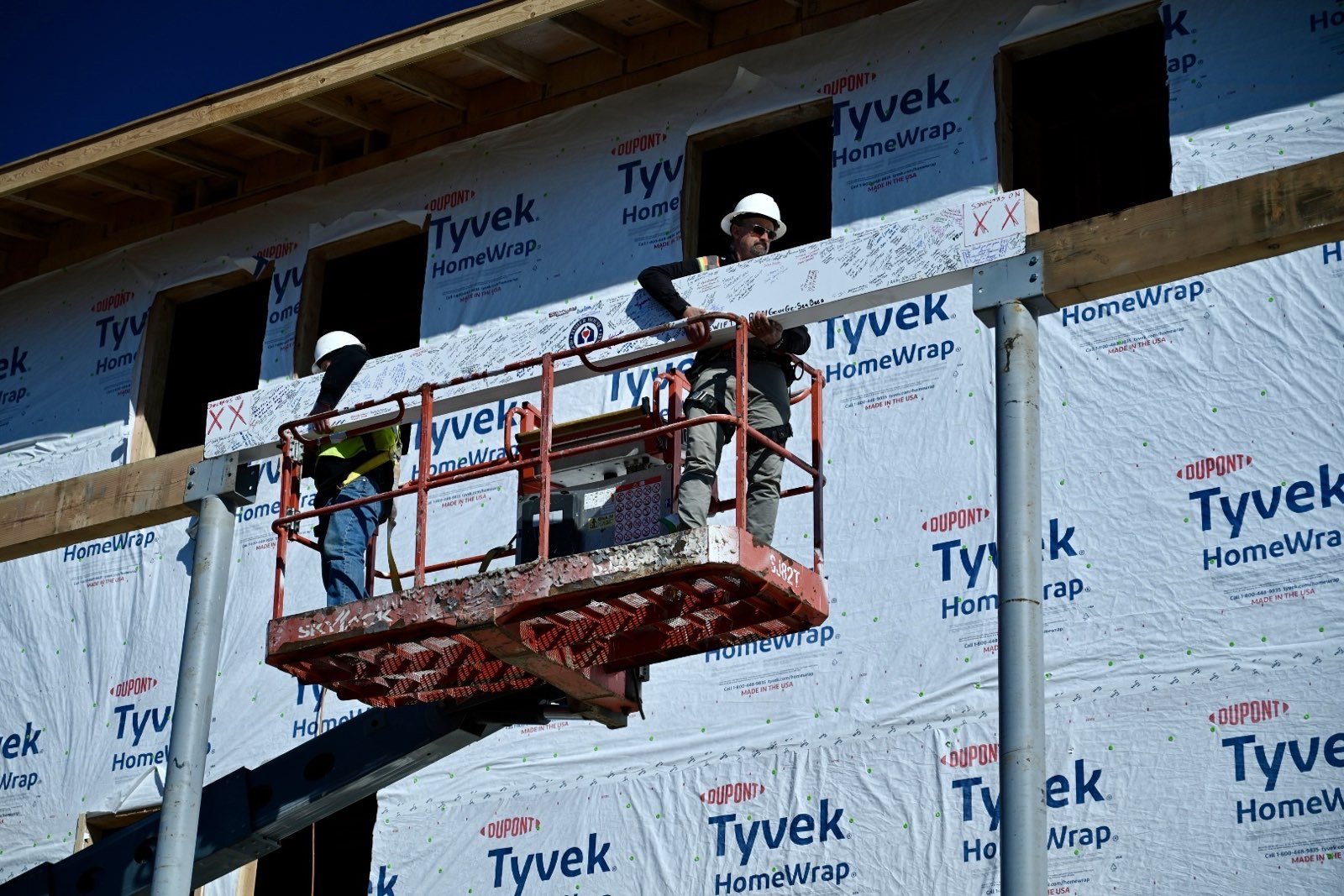 VA Fisher House in Detroit Topping Off Ceremony