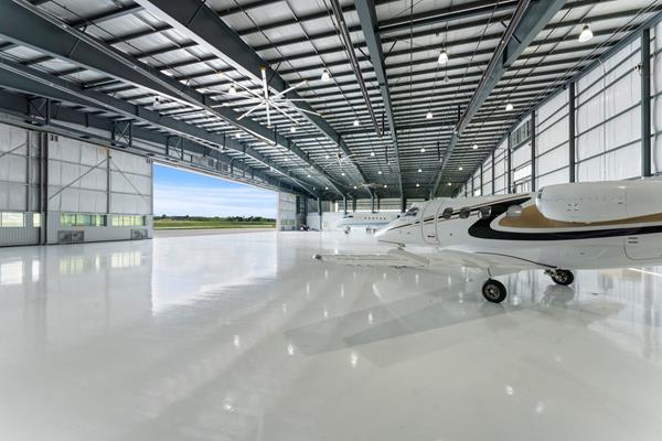 the FBO CYLS  hangar