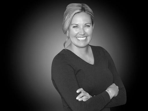 How Real Estate Expert Andrea Vukovich Peters of Littleton Explains What Realtors Do After the Sale Ends for HelloNation