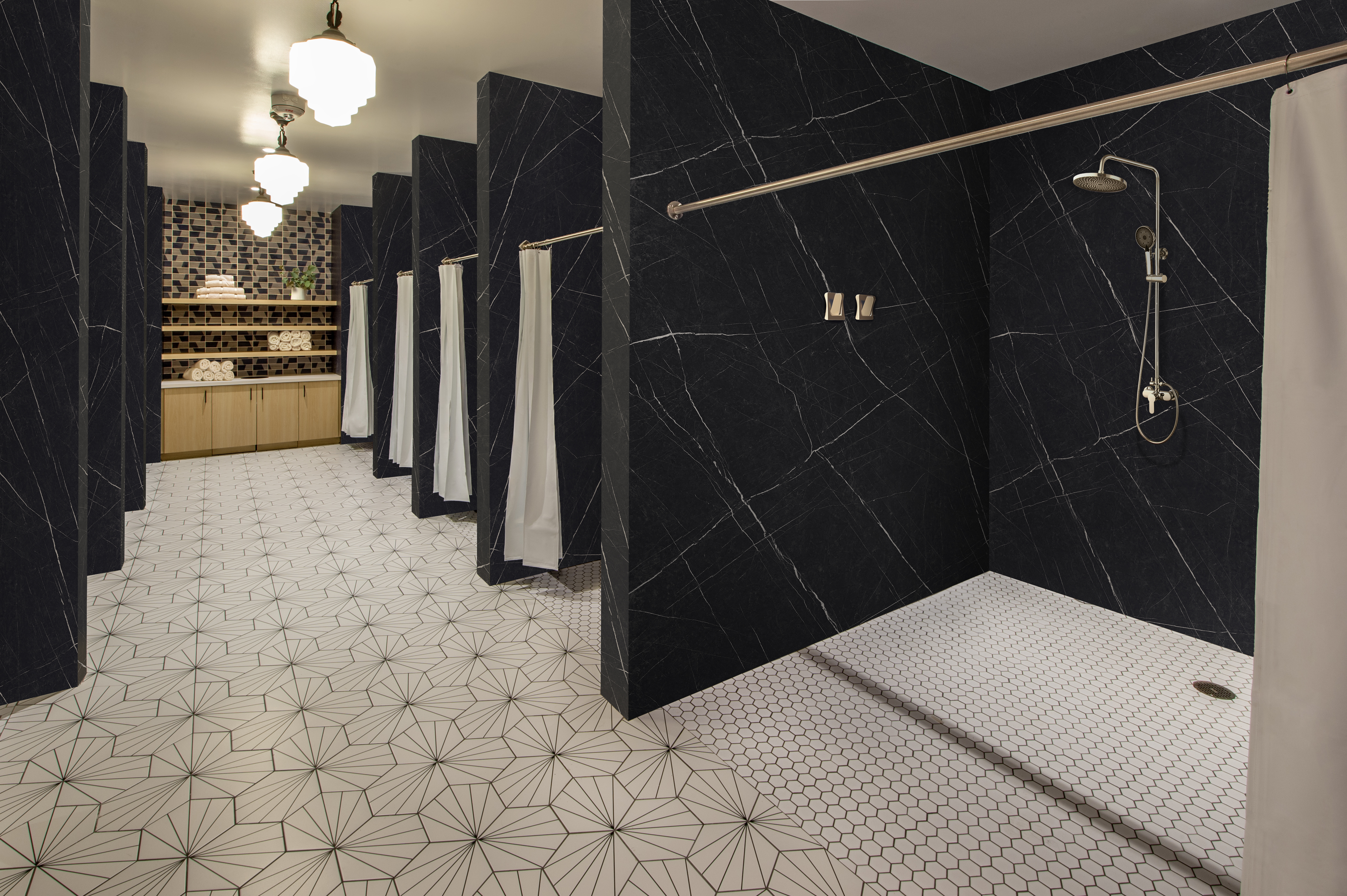 Wetwall_Midnight_Elegance_Hospitality_Showers