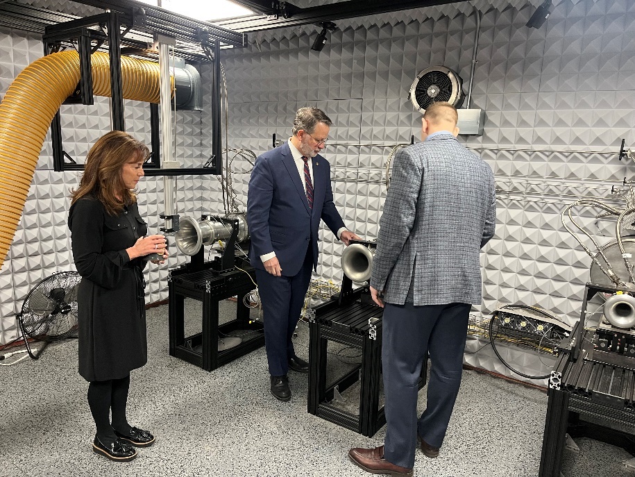 Sen. Peters, Rep. McClain visit TDI